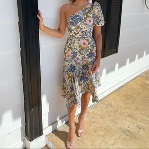 Floral ASTR the label midi dress